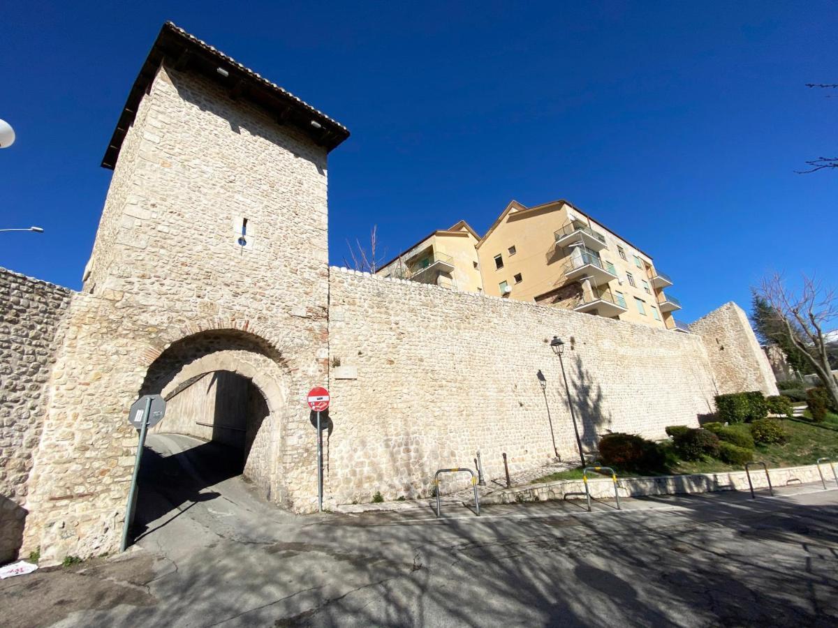 Casa San Bernardino - Private Parking Daire LʼAquila Dış mekan fotoğraf